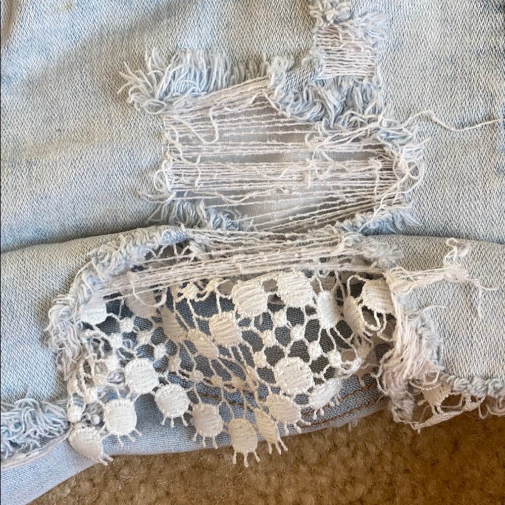 AE shorts - Picture 3 of 3